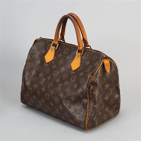 louis vuitton 30 monogram.